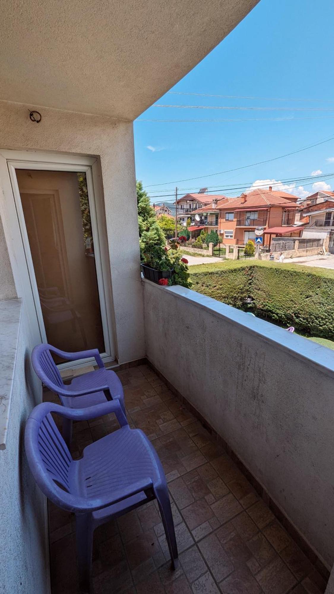 אוהריד Golden Age Hostel מראה חיצוני תמונה